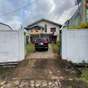 Land with commercial building for sale in Kadawatha Mahara Junction - Image 3