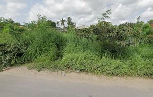 Land for Sale - 30 Perch Plot Facing Kerawalapitiya Highway Entrance