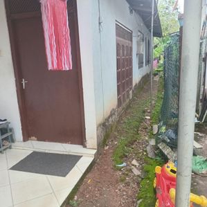 Land with House for Sale in Pannipitiya - Image 2