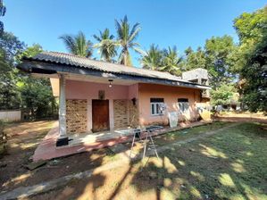 පර්චස් 48 ඉඩමක් සමග කාමර 3 ක ගෙයක් විකිණීමට හෝමාගම